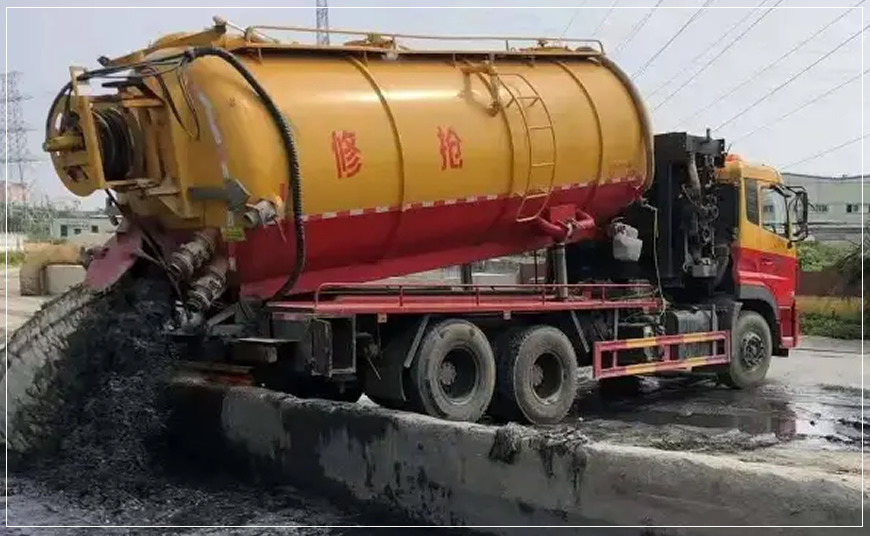 四子王旗污水池清理